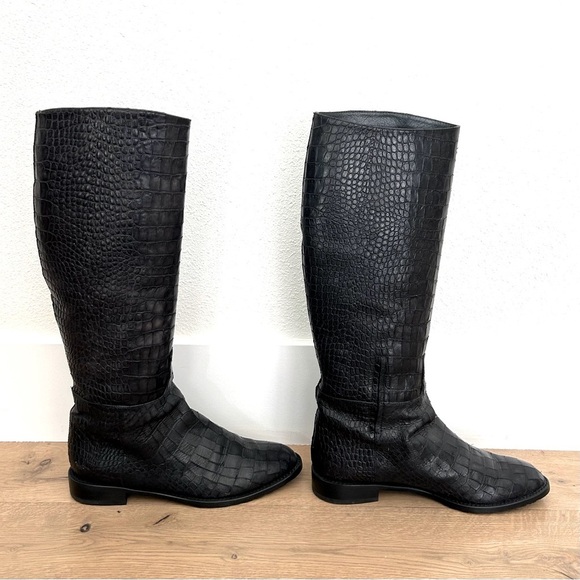 Stuart Weitzman Shoes - Stuart Weitzman Tall Pull On Boot Riding Croc Embossed Leather Black size 6.5